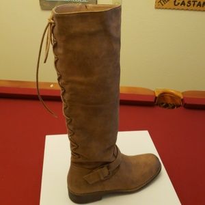 EUC Womens boots
